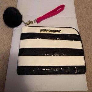 NIP Betsey Johnson zipper pouch